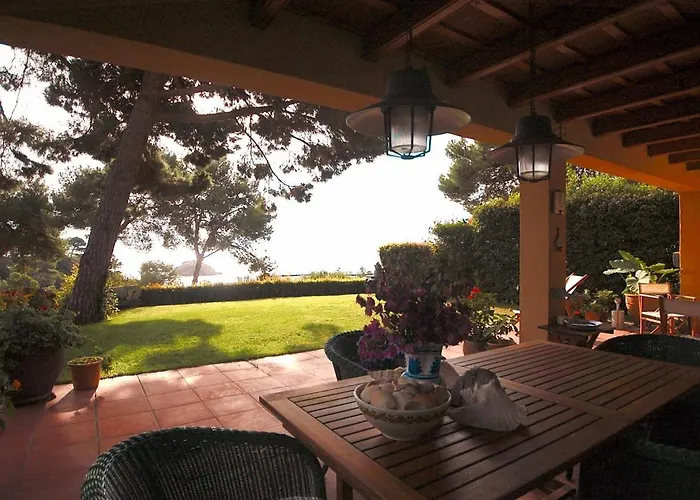 Lets Holidays Lovely Garden House In Mar Menuda