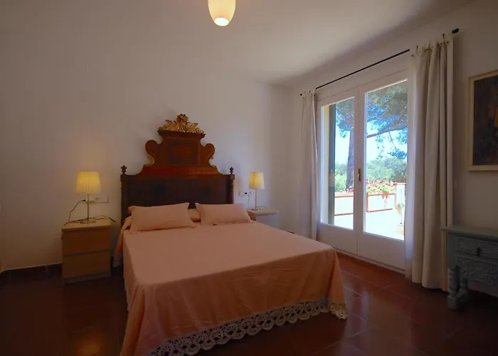 Lets Holidays Lovely Garden House In Mar Menuda Villa Tossa de Mar