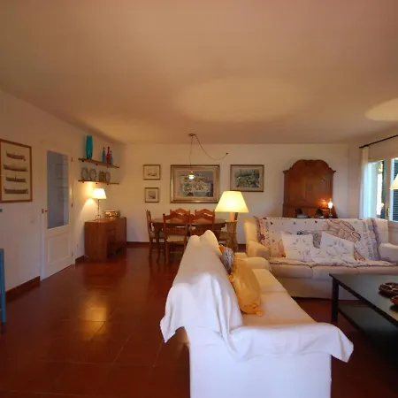 וילה Lets Holidays Lovely Garden House In Mar Menuda